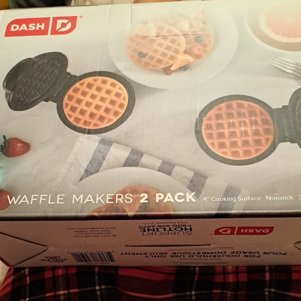 Dash Waffle Maker 2 Pack - Black and Orange